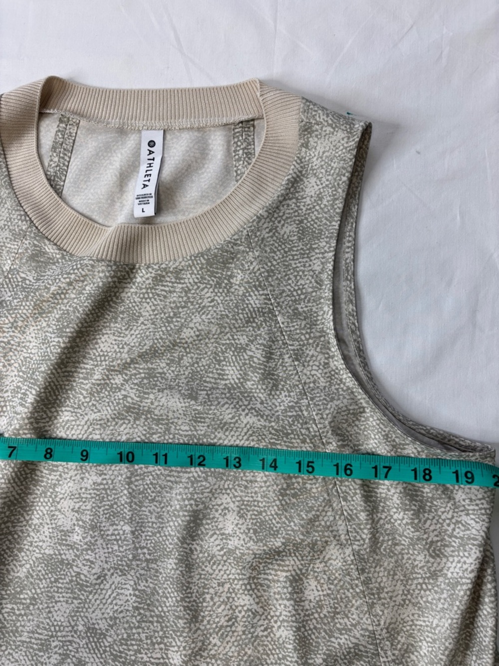 🤍 Athleta Shimmer Tank Women's Large Cream Stretch Crewneck Athleisure Top 🤍 - Picture 8 of 11